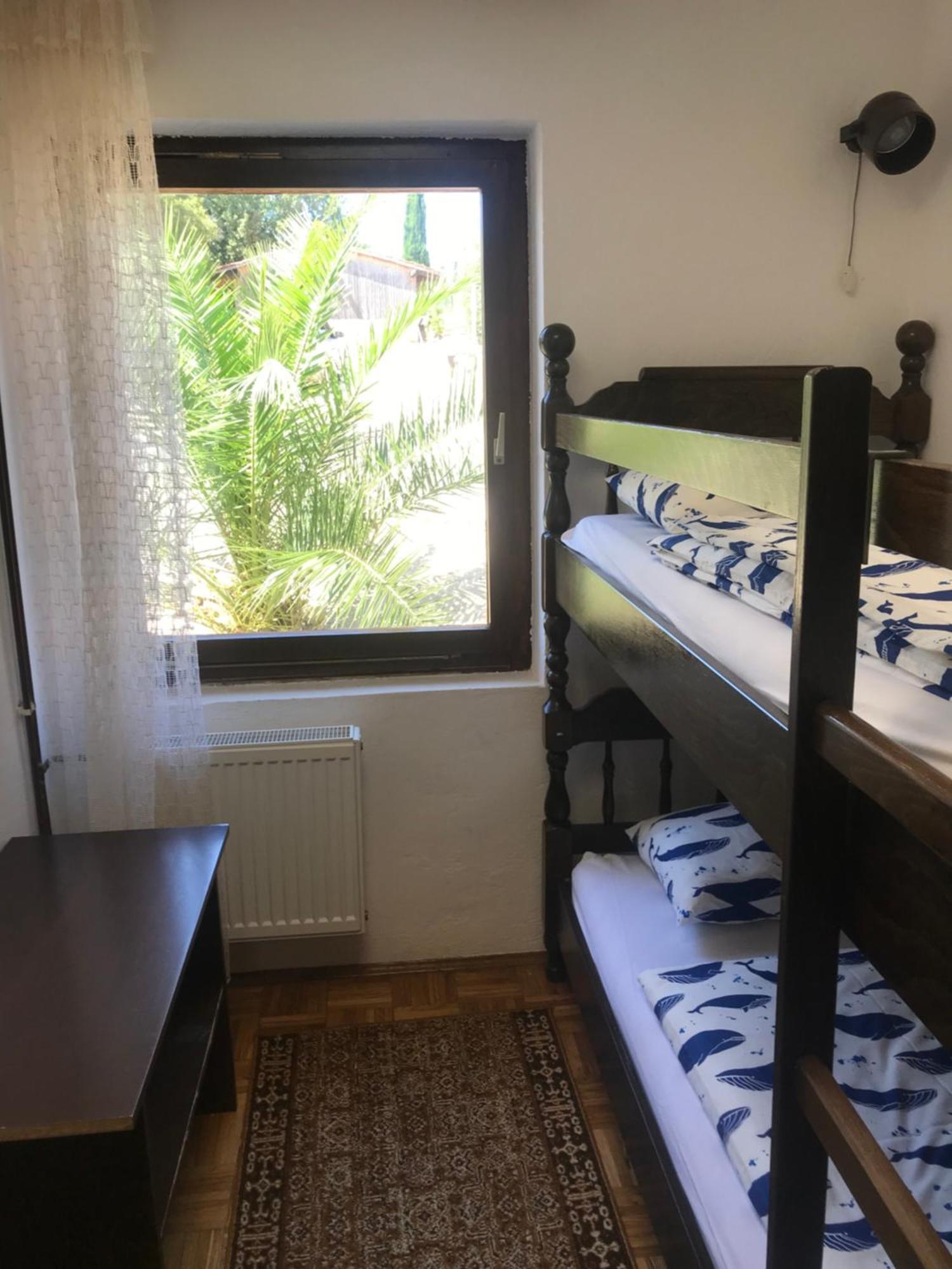 Krk Apartmani Pepina Пинезичи Экстерьер фото