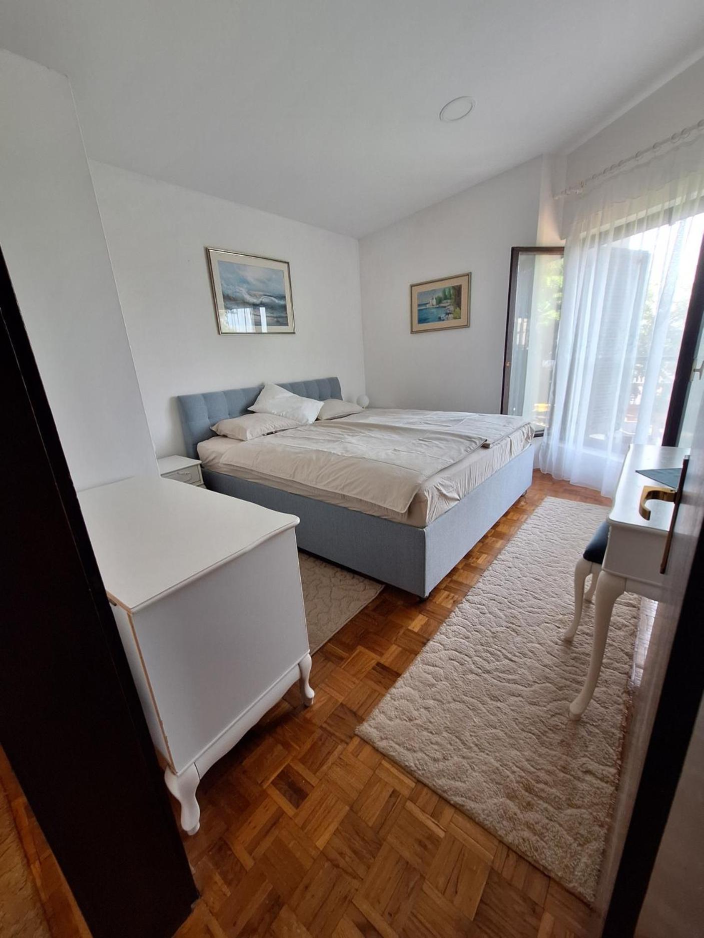 Krk Apartmani Pepina Пинезичи Экстерьер фото