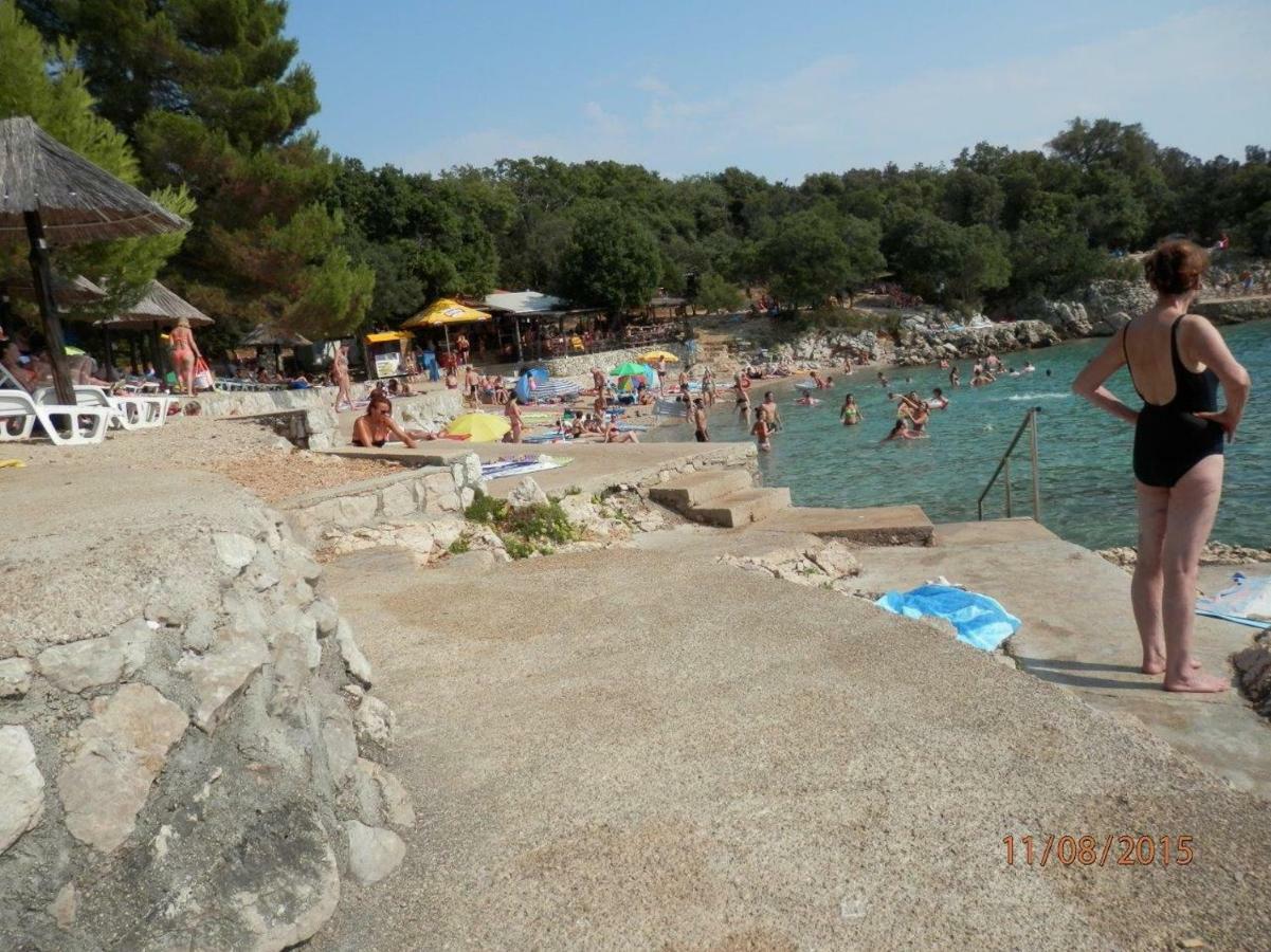 Krk Apartmani Pepina Пинезичи Экстерьер фото