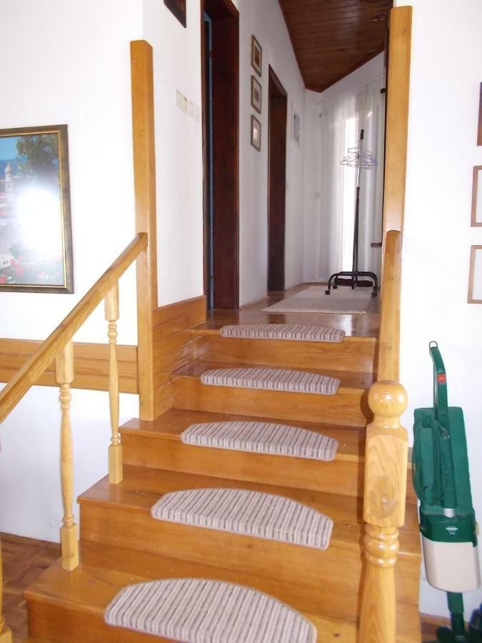 Krk Apartmani Pepina Пинезичи Экстерьер фото